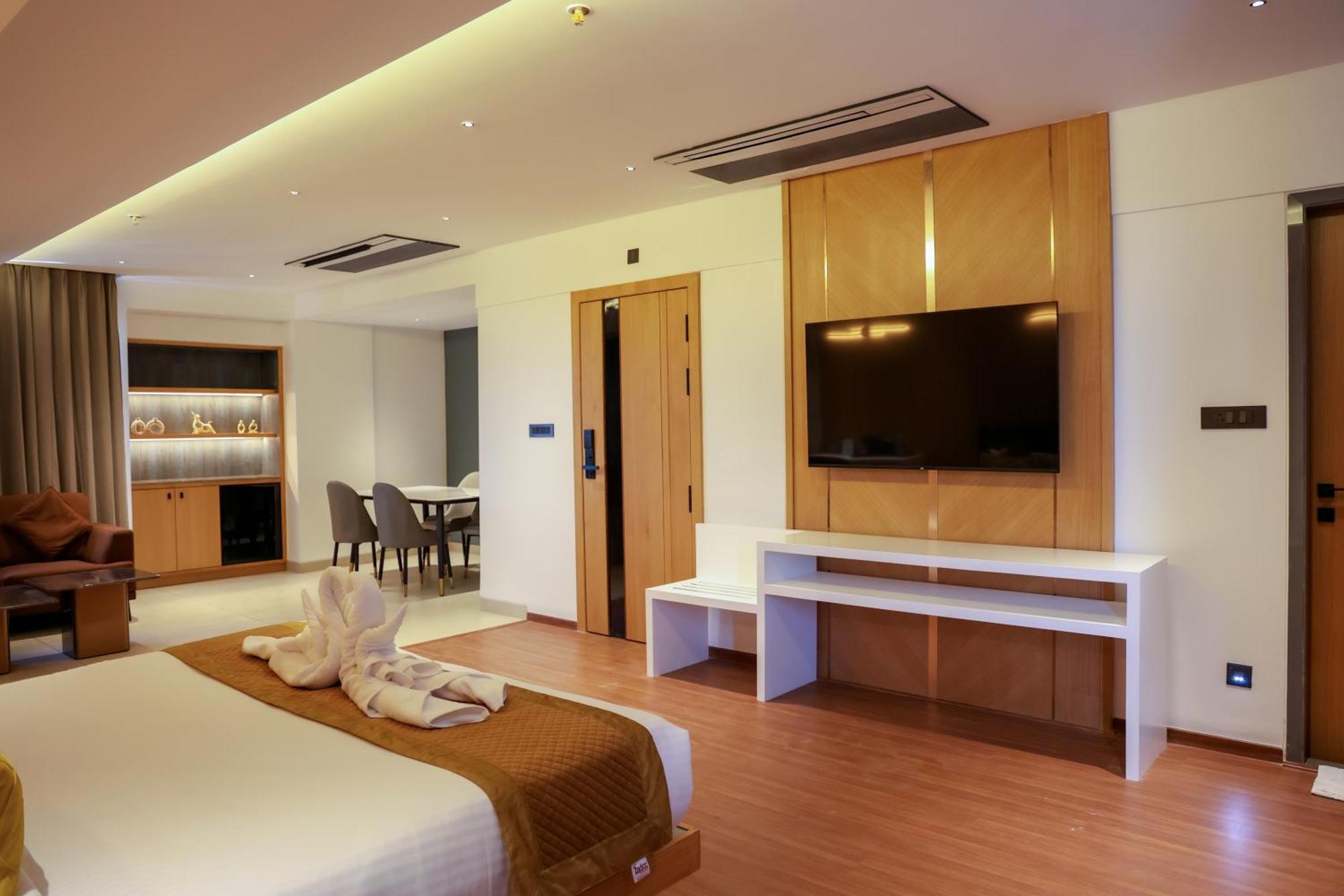 Raga - A Boutique Hotel Belgaum Buitenkant foto