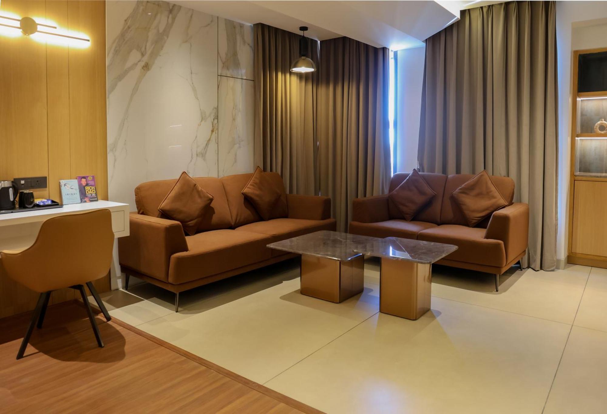 Raga - A Boutique Hotel Belgaum Buitenkant foto