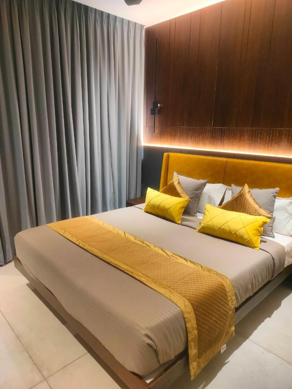 Raga - A Boutique Hotel Belgaum Buitenkant foto
